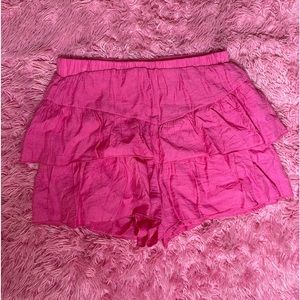 pink shorts